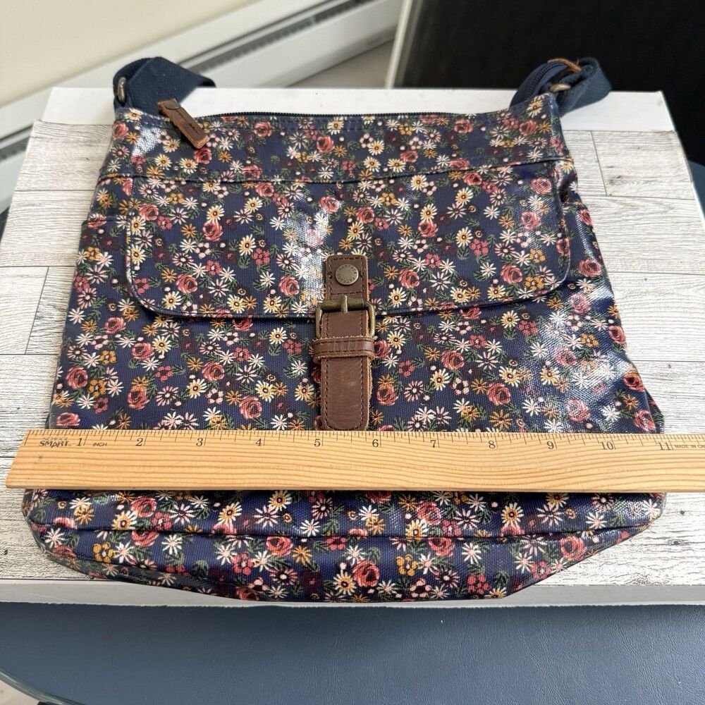 Fat Face British Canvas Crossbody Bag Blue Tan Print Medium Cotton PVC Coating - Picture 7 of 10